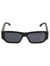 Fendi Rectangle Classic Sunglasses In 01v - Black