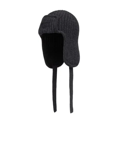 Fendi Ribbed Beanie Hat In Gray