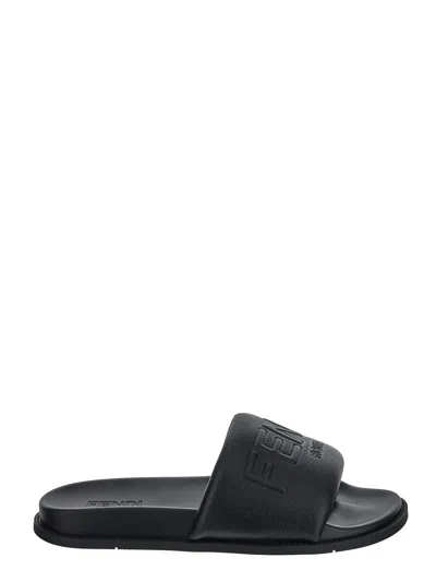 Fendi Roma Logo Embossed Slides In Black