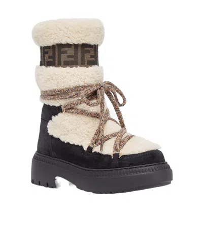 Fendi Round-head Short Boots In Latte/nero