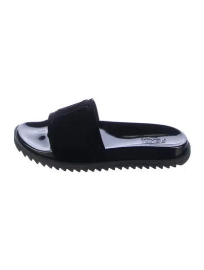 Pre-owned Fendi Rubber Slides In Black