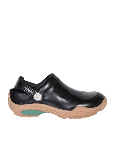Fendi Sandals In Black