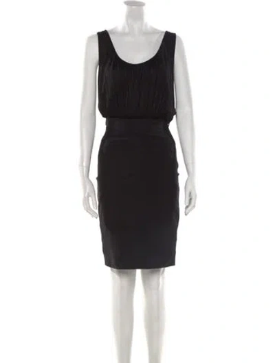 Pre-owned Fendi Scoop Neck Knee-length Dress In Black