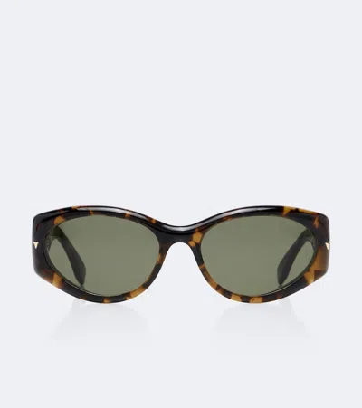 Fendi Screen Oval Sunglasses In Brown