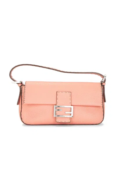 Pre-owned Fendi Selleria Baguette Shoulder Bag In Pink