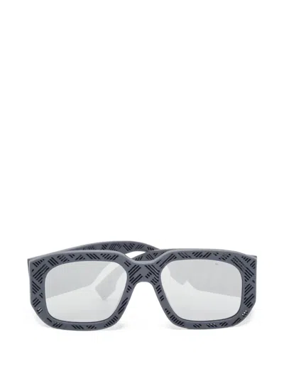 Pre-owned Fendi Shadow Square Sunglasses In Blue