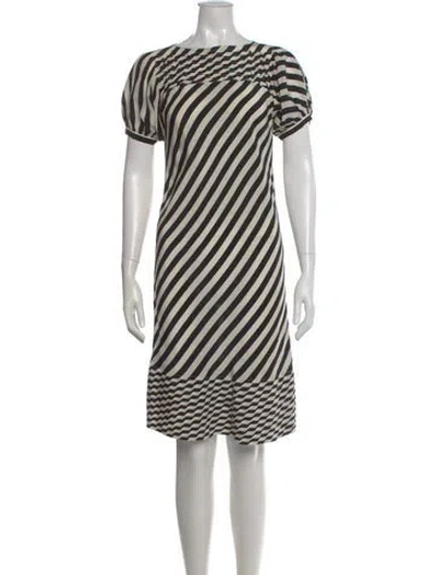 Pre-owned Fendi Silk Knee-length Dress In Black