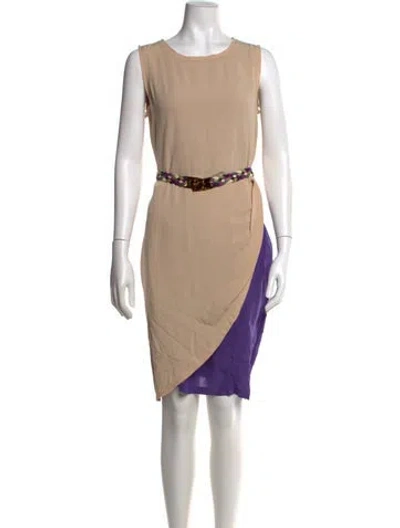 Pre-owned Fendi Silk Knee-length Dress In Neutral