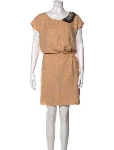 Pre-owned Fendi Silk Knee-length Dress In Neutral