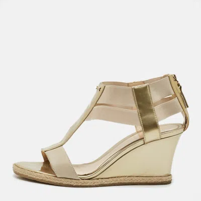 Pre-owned Fendi Size 38 Gold Elastic And Patent Leather Wedge Sandals