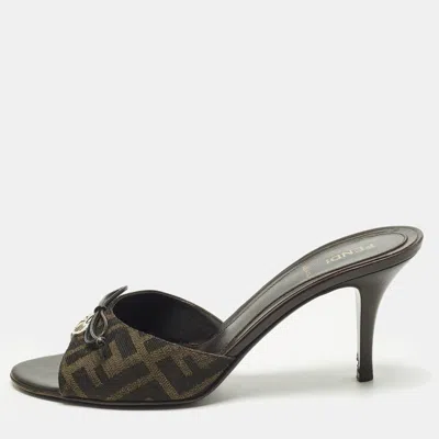 Pre-owned Fendi Size 38.5 Brown/black Zucca Canvas Bow Slide Sandals