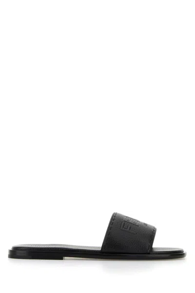Fendi Slippers In Pelle Nera  Uomo