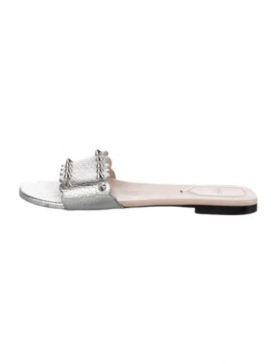 Pre-owned Fendi Spike Accents Leather Slides