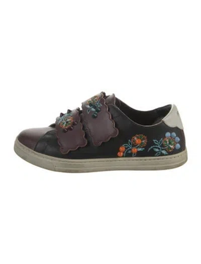 Pre-owned Fendi Spike Accents Leather Sneakers In Green