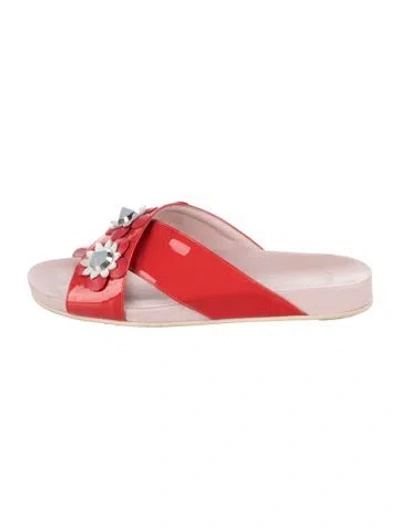 Pre-owned Fendi Spike Accents Patent Leather Slides In Red