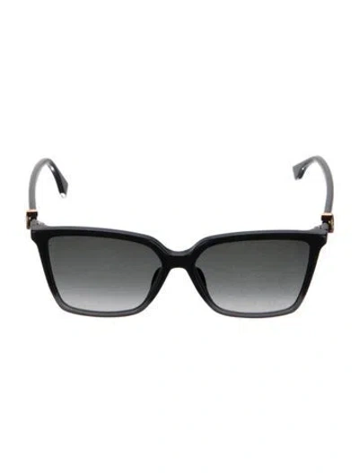 Pre-owned Fendi Square Gradient Sunglasses In Black