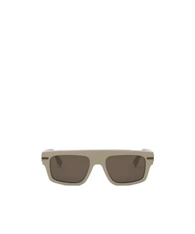 Fendi Square Sunglasses In Gray