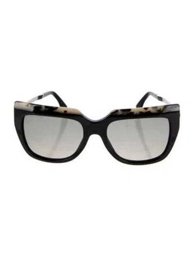 Pre-owned Fendi Square Tinted Sunglasses In Black
