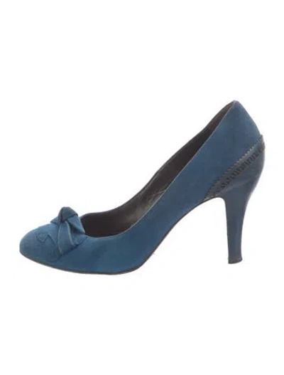 Pre-owned Fendi Suede Bow Accents Pumps In Blue