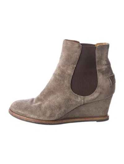 Pre-owned Fendi Suede Chelsea Boots In Gray