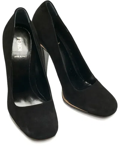 Pre-owned Fendi Suede Round-toe Pumps In Black