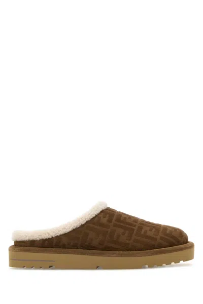 Fendi Suede Shearling Slippers For Men In Brown
