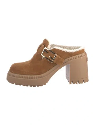 Pre-owned Fendi Suede Slides In Brown