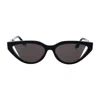 Fendi Woman Sunglass Fe40009i In Black