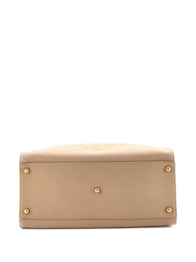 Pre-owned Fendi Sunshine Shopper Canvas Medium Tote Bag In Neutral