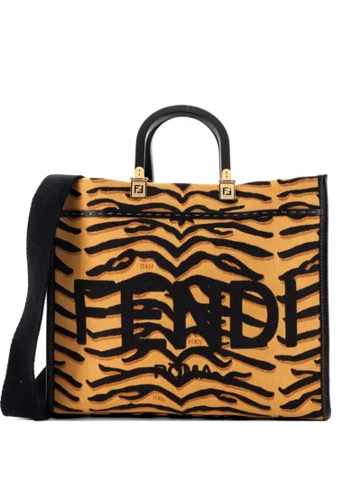 Pre-owned Fendi Sunshine Shopper Printed Canvas Medium Tote Bag In Brown