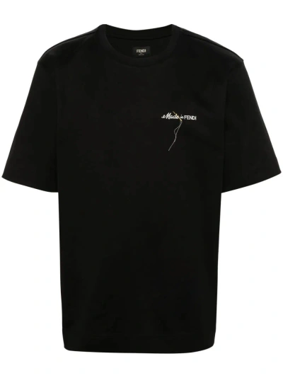 Fendi ` T-shirt In Black  