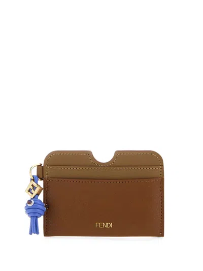 Fendi Tarjetero Camel Logo Dorado Detalle Azul In Brown