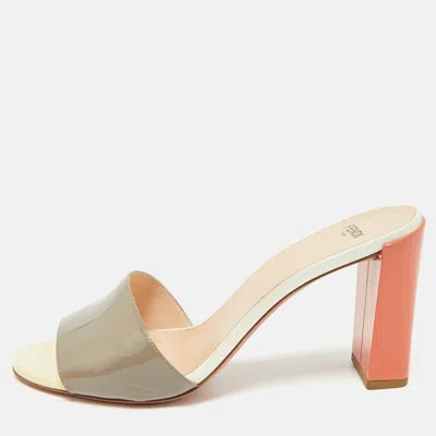Pre-owned Fendi Tricolor Patent Leather Slide Sandals Size 40 In Gray
