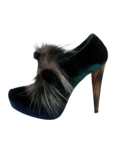 Pre-owned Fendi Velvet Fur Trim Pumps In Green