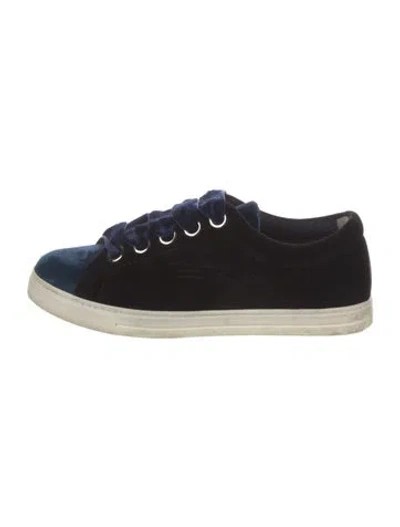 Pre-owned Fendi Velvet Sneakers In Black