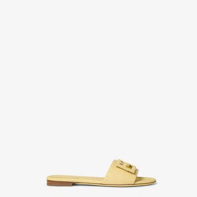 Fendi Vibrant Slide Sandals For Women In Nude