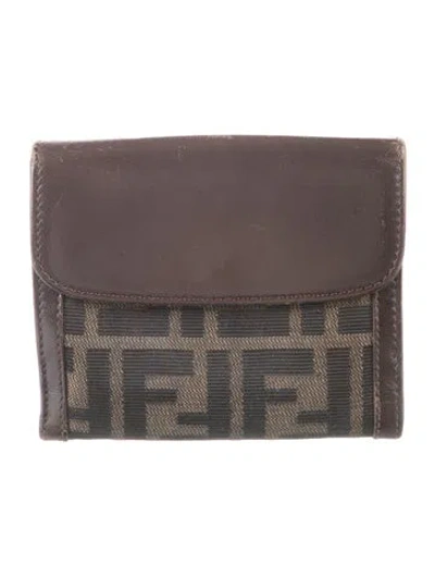 Pre-owned Fendi Vintage 2000 Compact Wallet In Brown