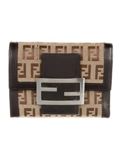 Pre-owned Fendi Vintage 2003 Compact Wallet In Brown