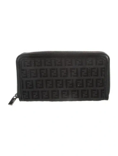 Pre-owned Fendi Vintage 2003 Continental Wallet In Black