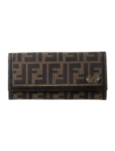 Pre-owned Fendi Vintage 2011 Continental Wallet In Brown