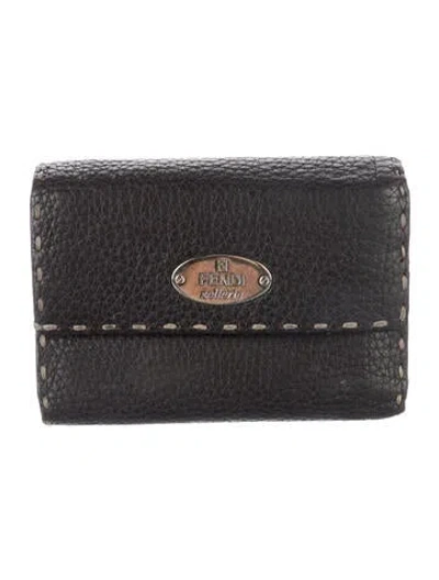 Pre-owned Fendi Vintage Leather Wallet In Brown