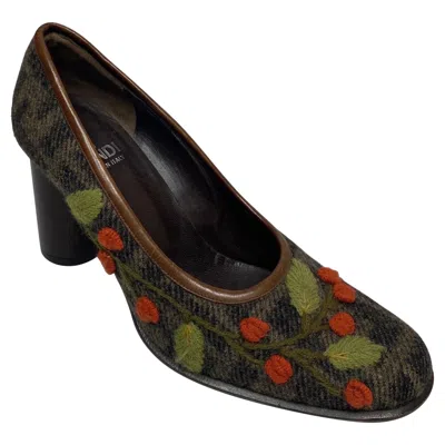 Pre-owned Fendi Vintage Logo Print Wool Embroidered Pump - Size 5.5 In Black