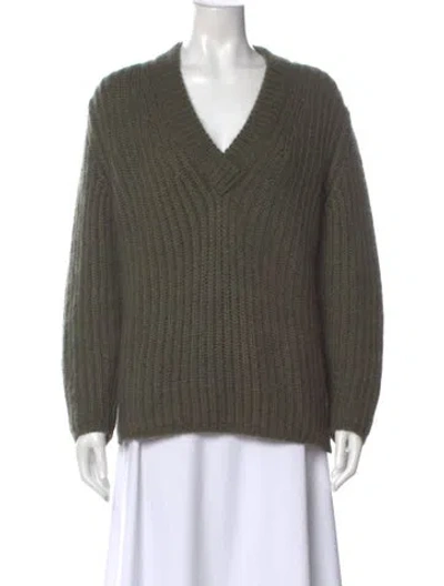 Pre-owned Fendi Virgin Wool V-neck Sweater In Green