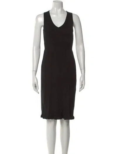 Pre-owned Fendi V-neck Knee-length Dress In Black