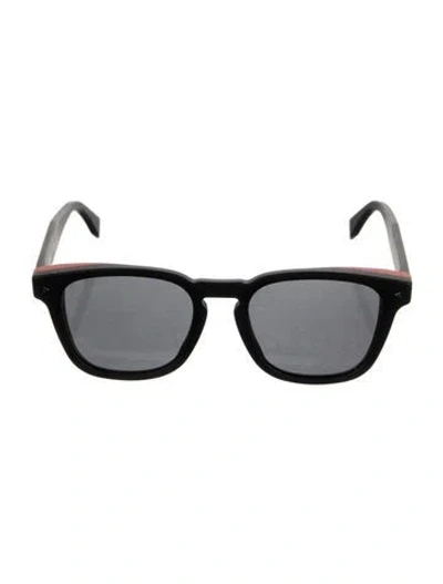Pre-owned Fendi Wayfarer Tinted Sunglasses In Black