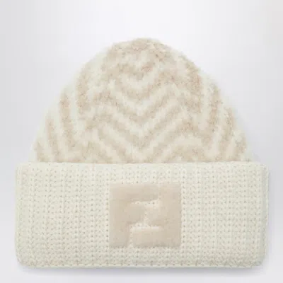 Fendi Chevron-pattern Logo-patch Beanie Hat In Neutral