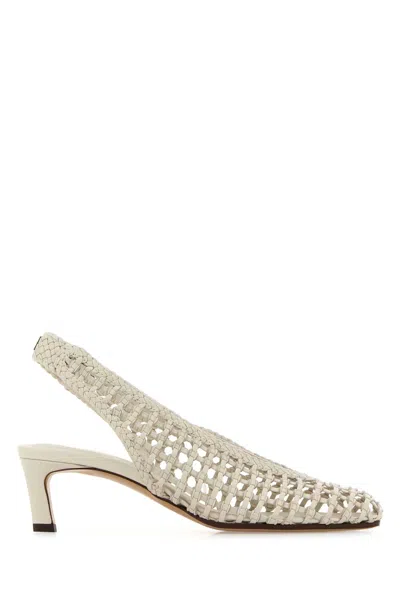 FENDI WHITE LEATHER PUMPS