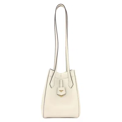 Pre-owned Fendi White Leather Shoulder Bag ()