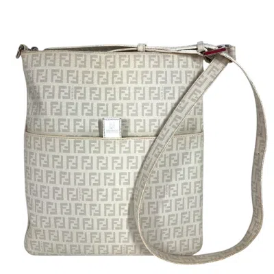 Pre-owned Fendi White Pvc Leather Pochette Shoulder Bag ()