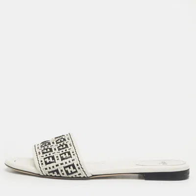 Pre-owned Fendi White Woven Leather Flat Slide Size 38